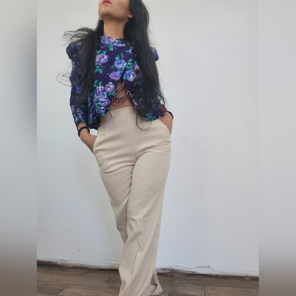 Blazer - Picture 7 of 9
